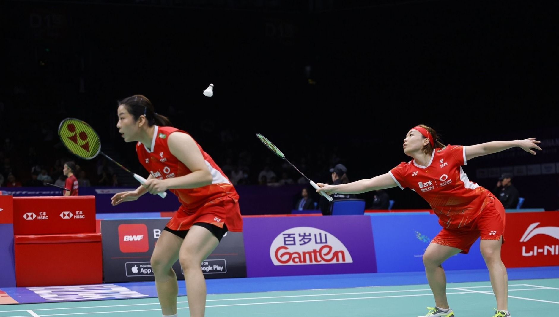 即使在多人 即使在多人